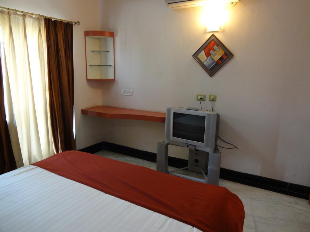 Hotel Sagar Tarang Residency Puri Habitación foto