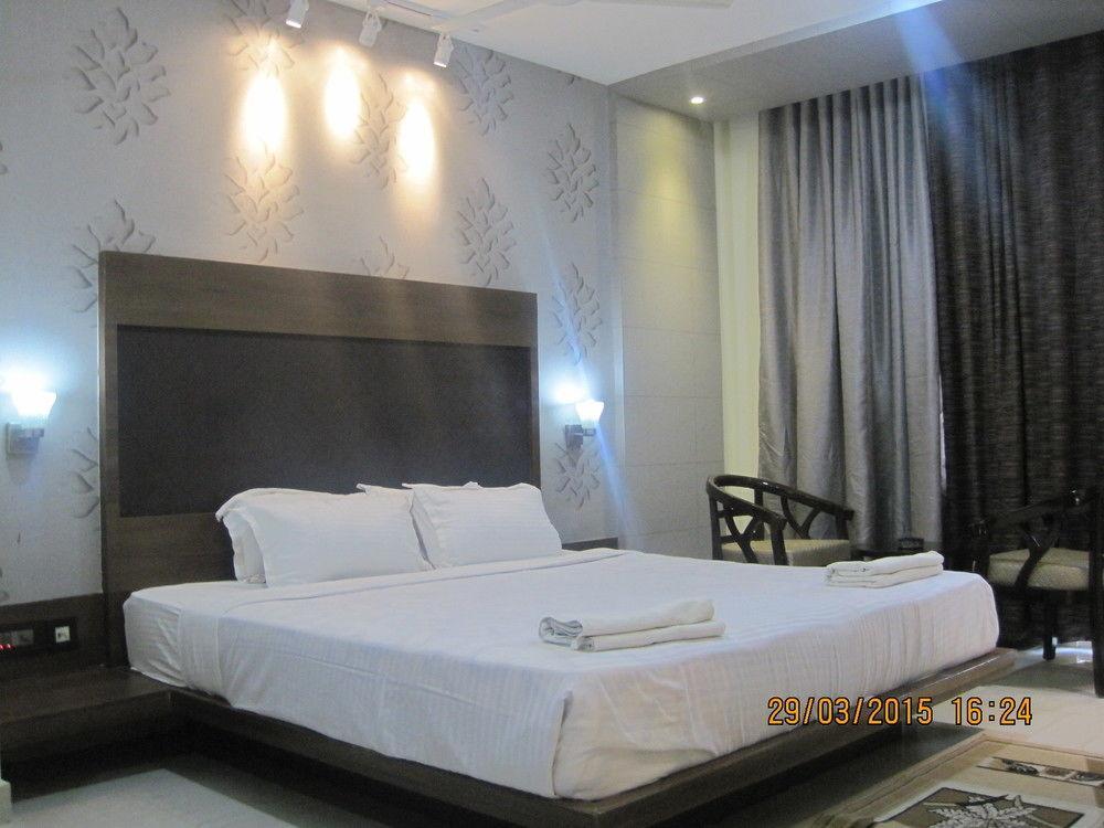 Hotel Sagar Tarang Residency Puri Exterior foto